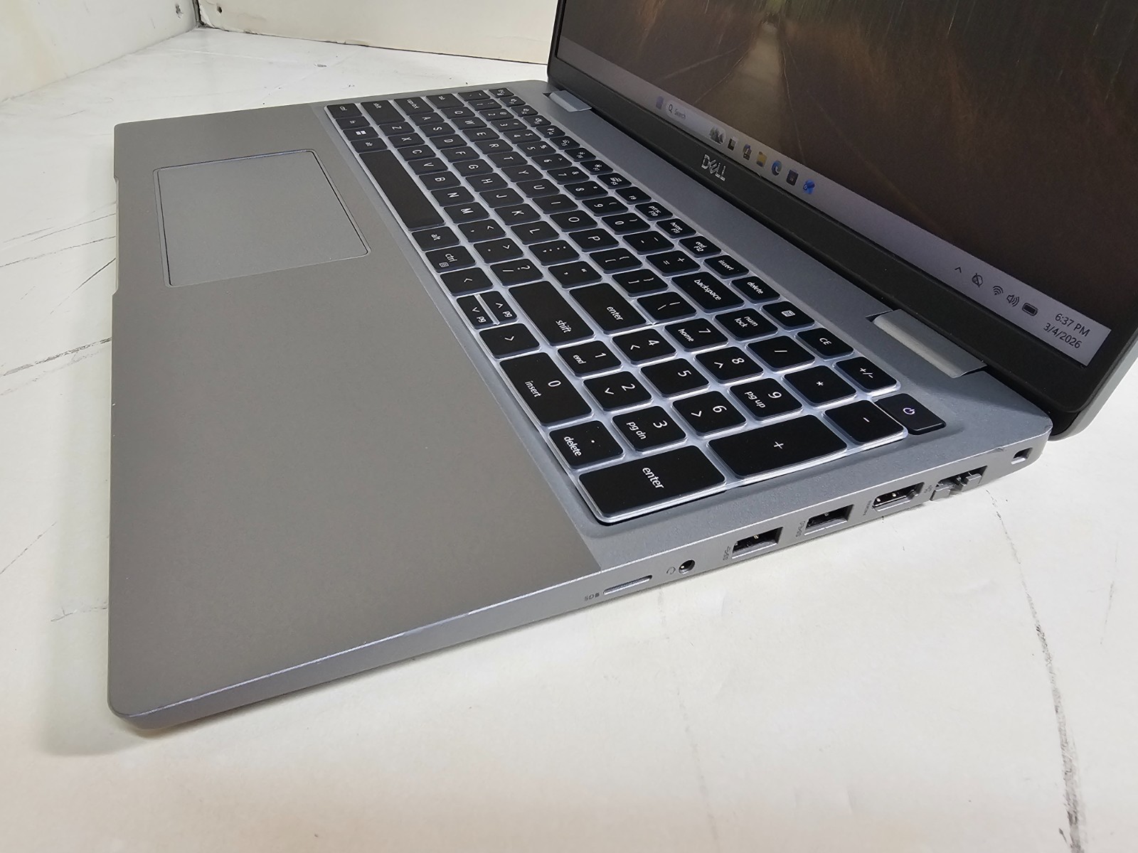 Dell Latitude 5520 Laptop – 2.6 GHz i5-1145G7 16GB 512GB 15.6″ Touchscreen SP21