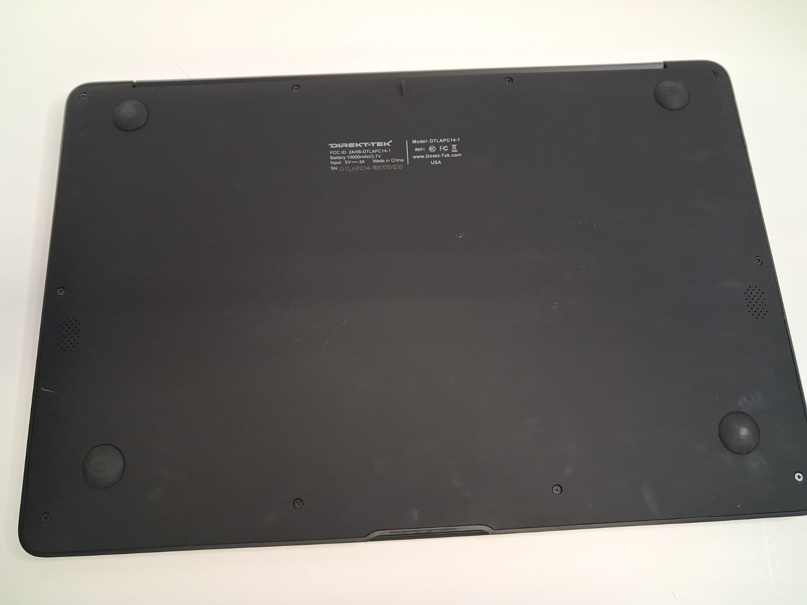Direkt-tek Ultra Slim Laptop