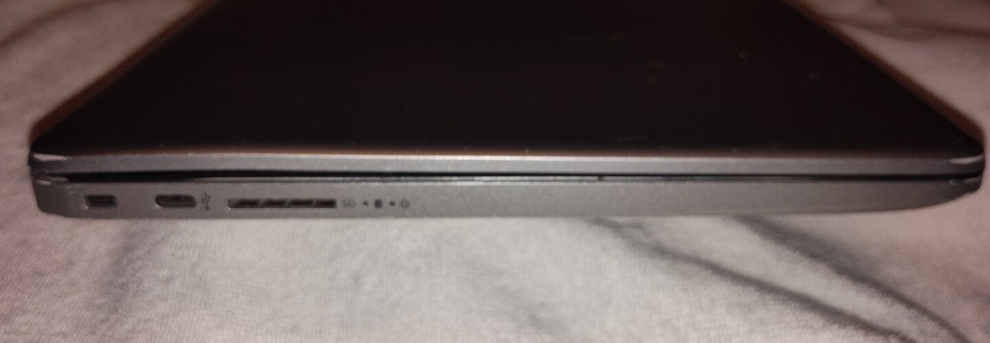 Hp Laptop model dk1013od Works Cracked Screen