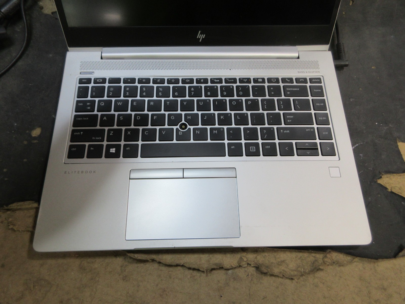 HP EliteBook 745 G5 14″ AMD Ryzen 3 OR 7 GD BATT CRACK SCREEN