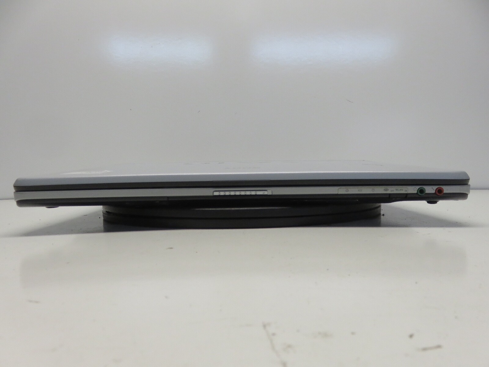 Sony Vaio VGN-FS640/W PCG-7A2L Intel Pentium M 730 1.6GHz 1 GB NO HDD No Batt