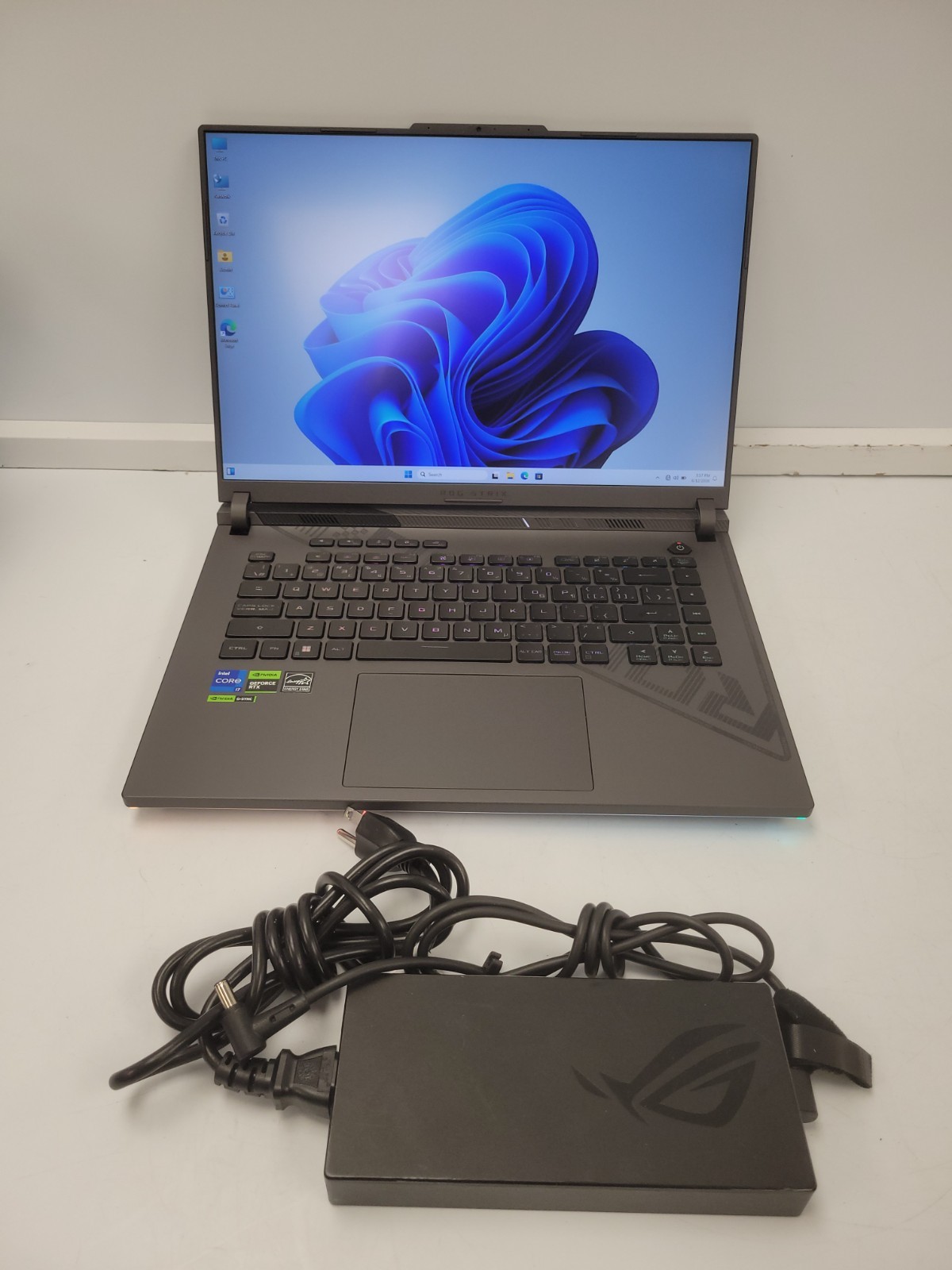(9910111) ROG STRIX G614J Gaming Laptop