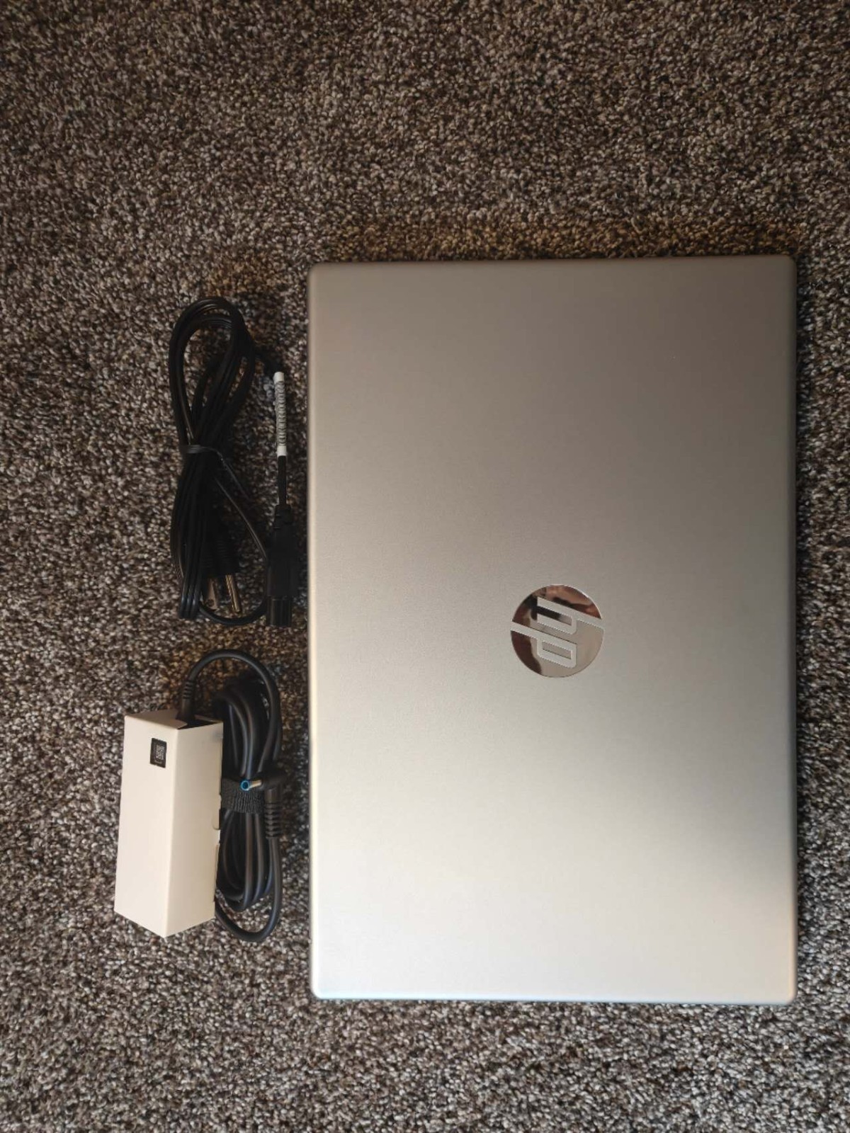 HP 15-fd0127dx 15.6″ FHD TS Laptop – Intel i7 1335U/16GB/ 512GB/Sliver