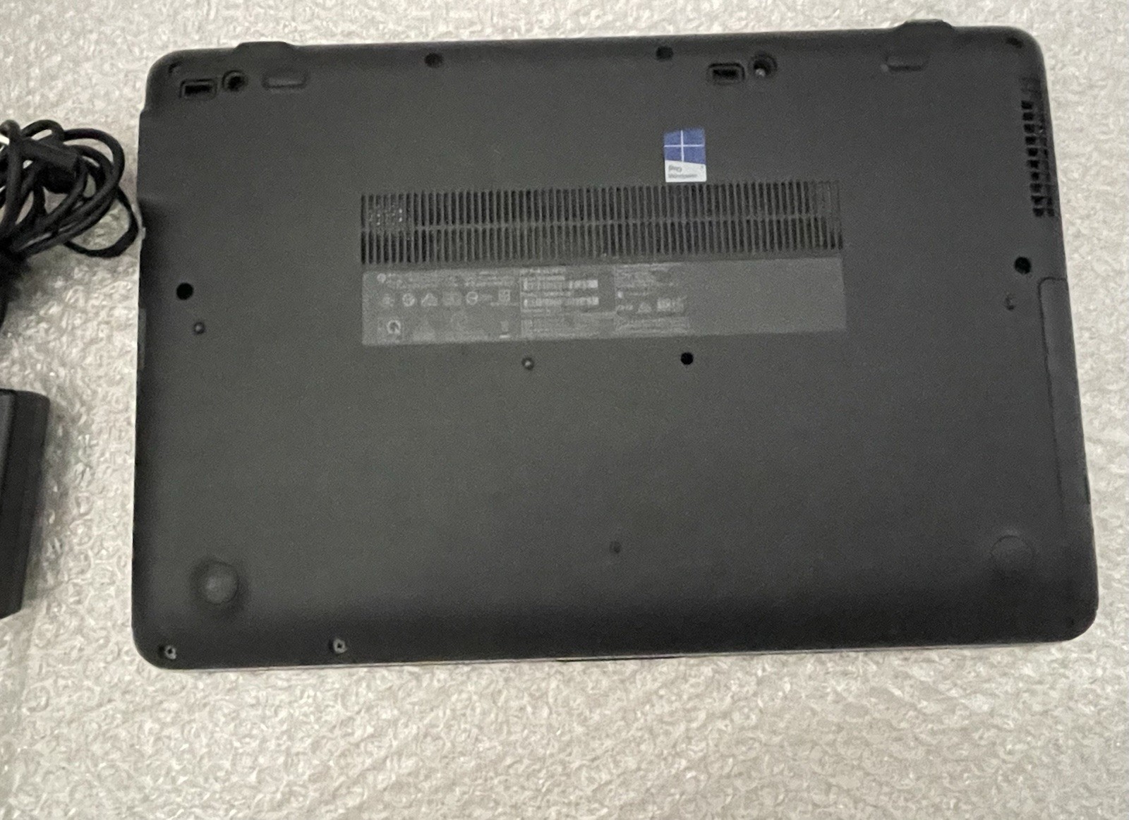 HP TPN-C125 Laptop 15.6″ i7-6500U @2.5GHZ 8GB RAM | 1TB HDD WINDOWS 11 ACTIVATED