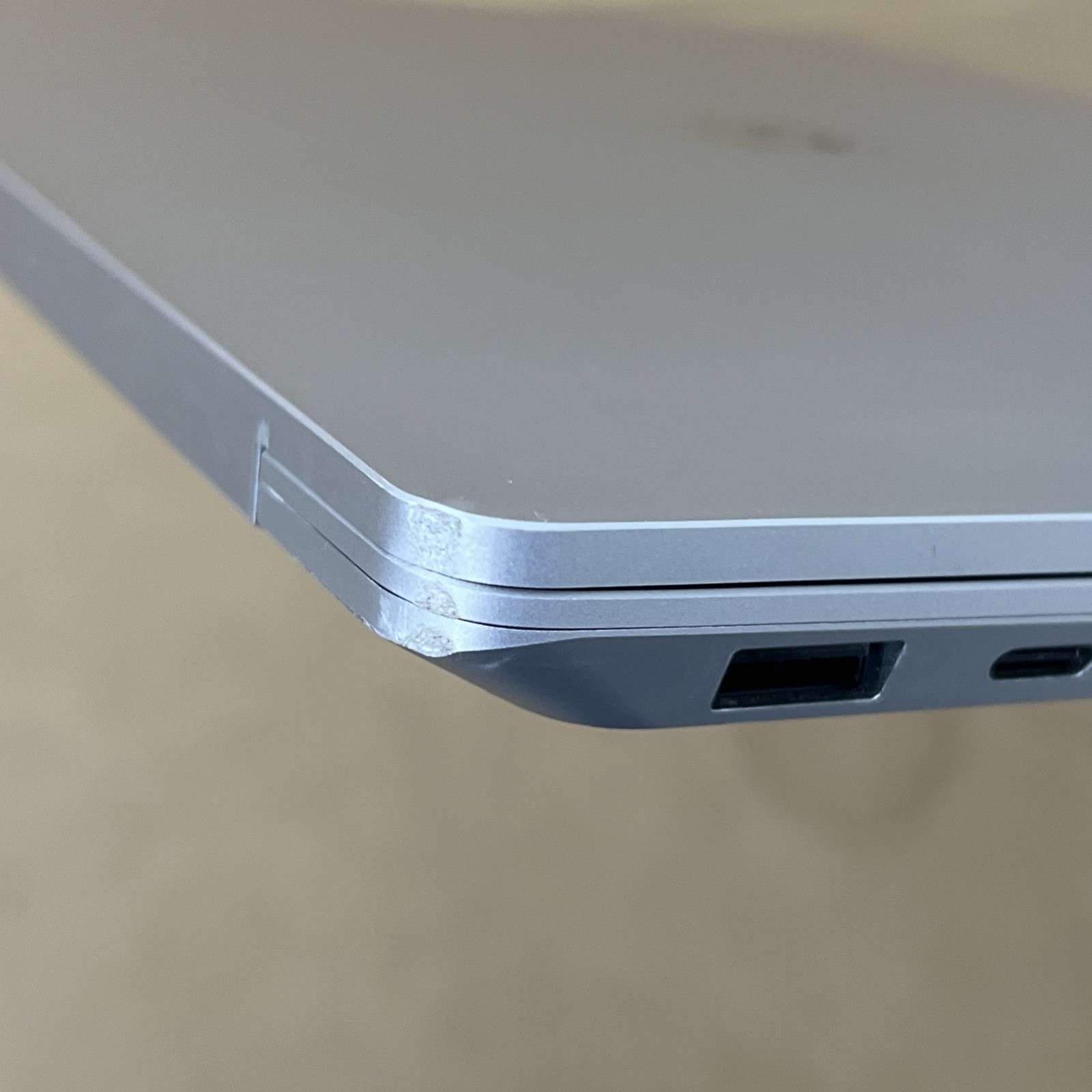 Microsoft Surface 5 15” Touch i7-1265U 8GB Ram 256GB – Fair