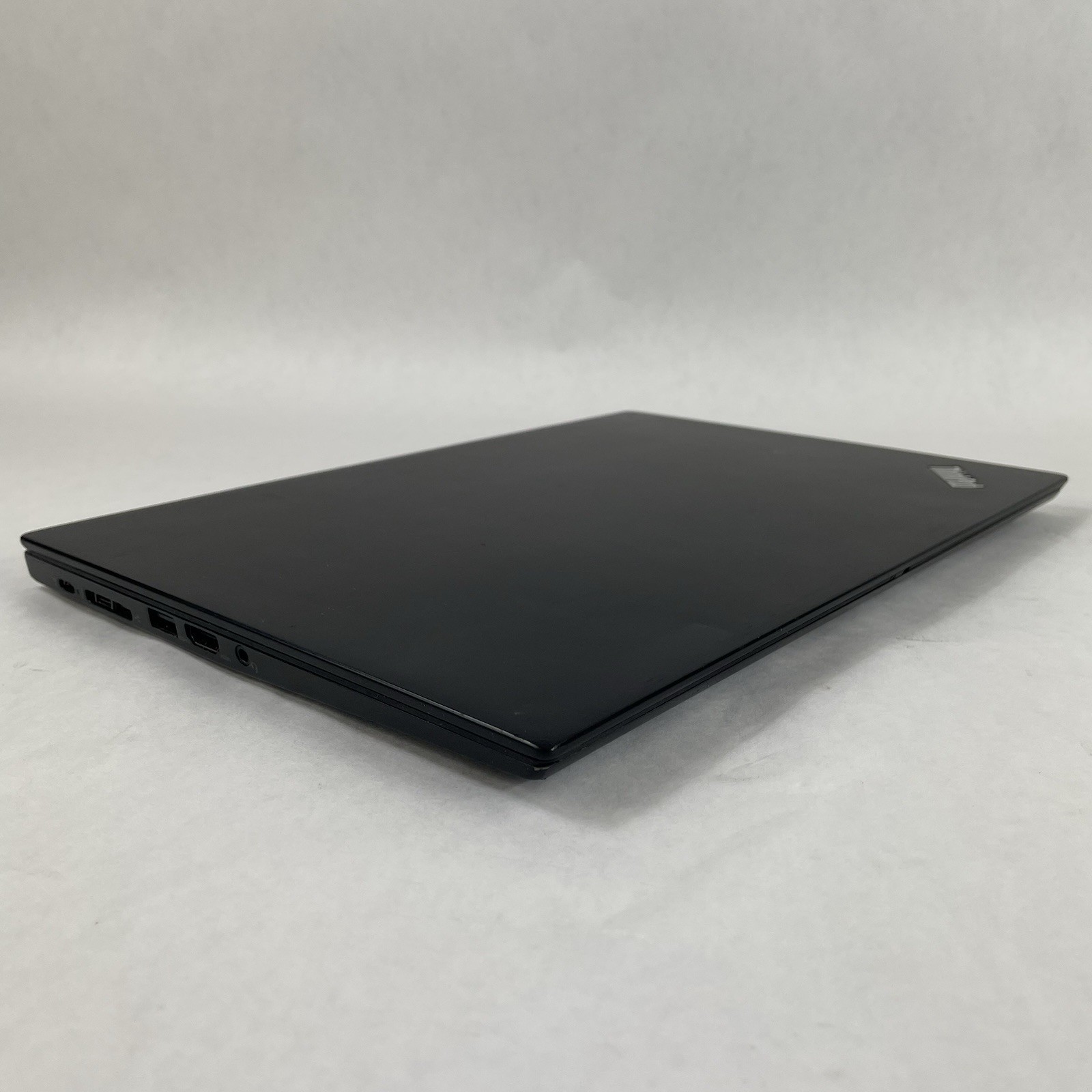 Lenovo ThinkPad T490s 14″ i5-8365U 1.60 GHz 8 GB RAM No SSD/OS/AC – Logo