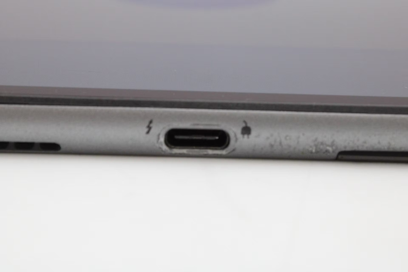 Dell Latitude 7320 Detachable 13″ i5-1140G7, 256GB NVMe, 16GB RAM, No keyboard