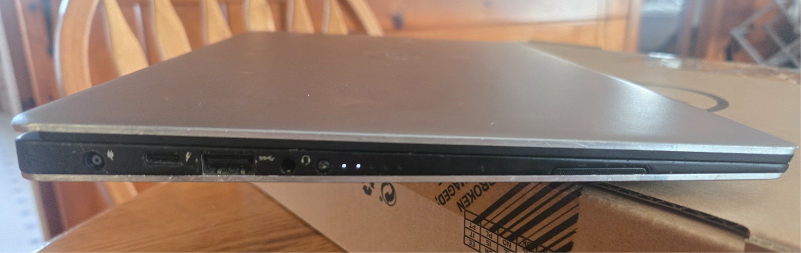 Dell XPS 13 9350 signature edition, 13.5″ full HD display with webcam, silver