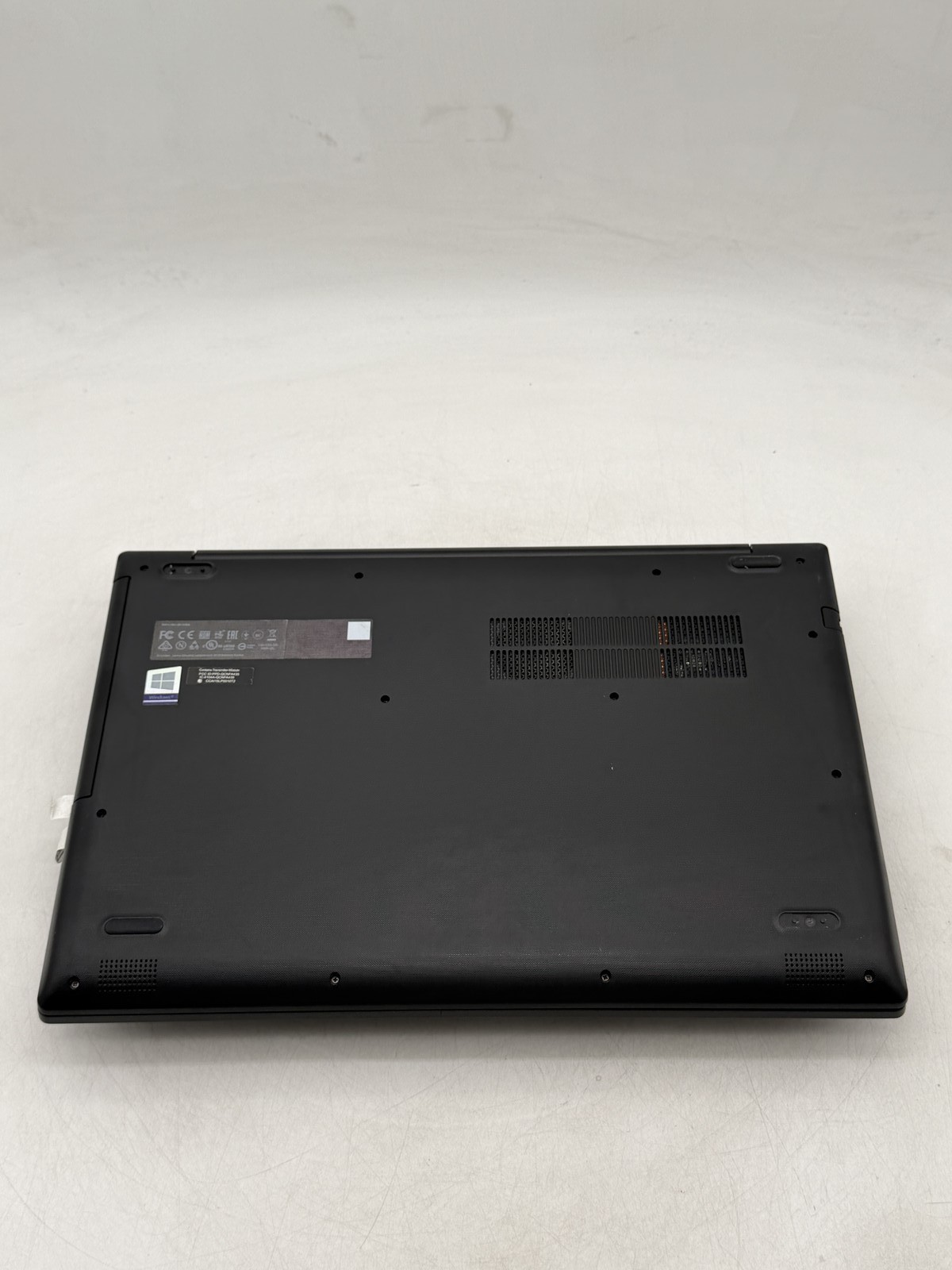 Lenovo Ideapad V145-15AST 15.6in AMD A9-9425 8GB 256GB NO OS Read