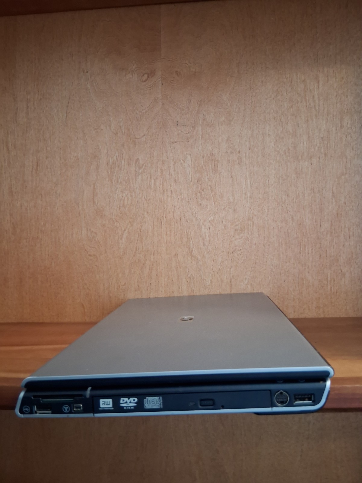 HP Pavilion Laptop DV1000 1.70GHZ 992MB RAM WINDOWS XP