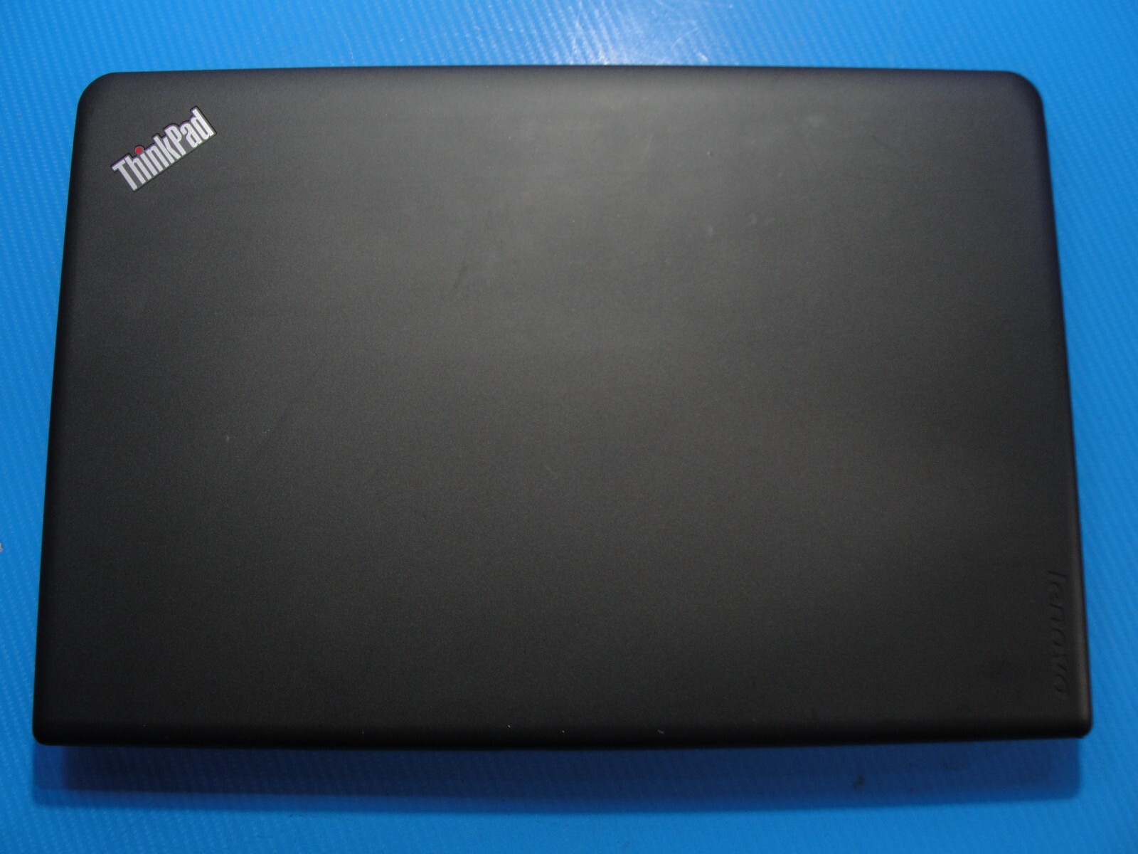 Lenovo ThinkPad E560 14” FHD Intel Core i7-6500U 2.5GHz 8GB 250GB SSD +Cgarger