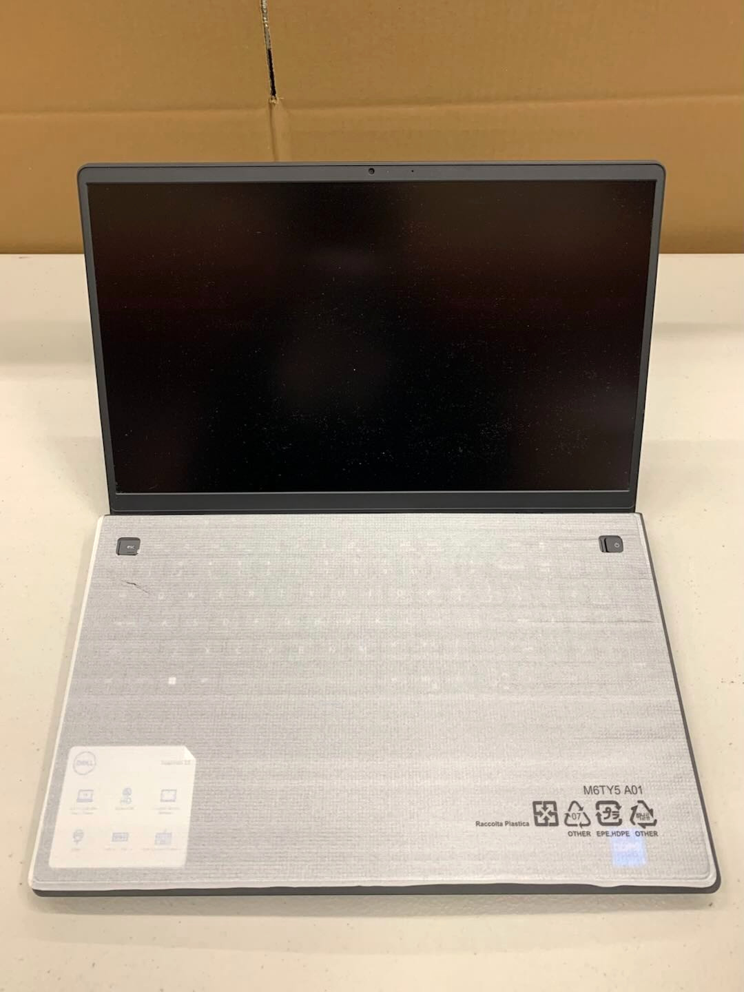 Dell Inspiron 3520 15.6″ FHD Touch i5-1155G7 16GB 1TB Laptop USED