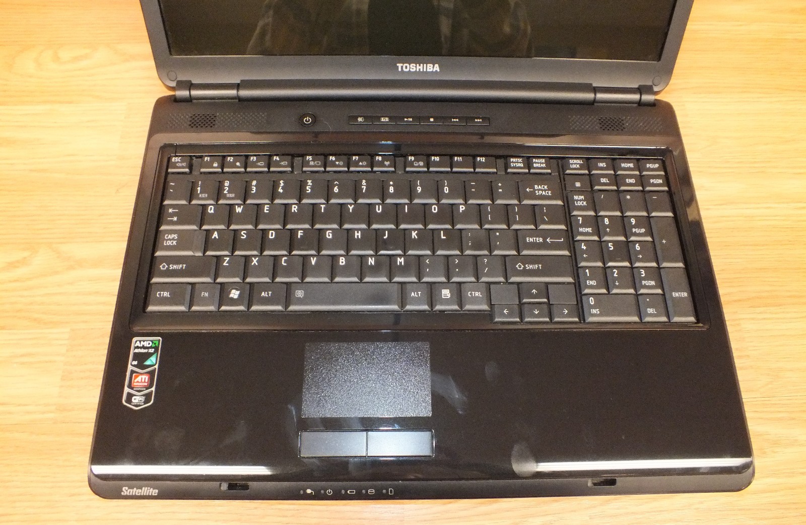 **FOR PARTS** Toshiba Satellite (PSLE8U-00M0) Navy Blue Laptop Only **READ**