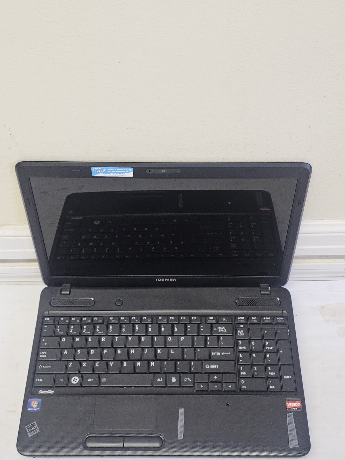 Toshiba Satellite C650D Laptop – AMD E-350 – 4GB RAM – NO HDD/OS – Parts – READ