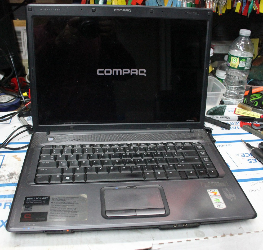 Compaq Presario F767NR AMD TURION 64 X2 1GB Ram 15.4″ Display No HDD OR Cord