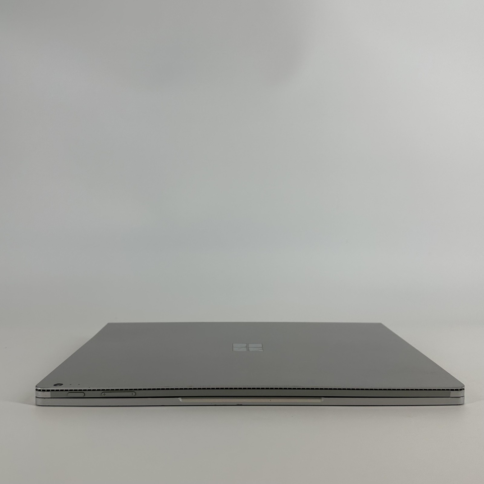 Microsoft Surface Book 1 13.5 QHD+ TOUCH i7-6600U 2.6GHz 16GB 1TB SSD NVIDIA GPU