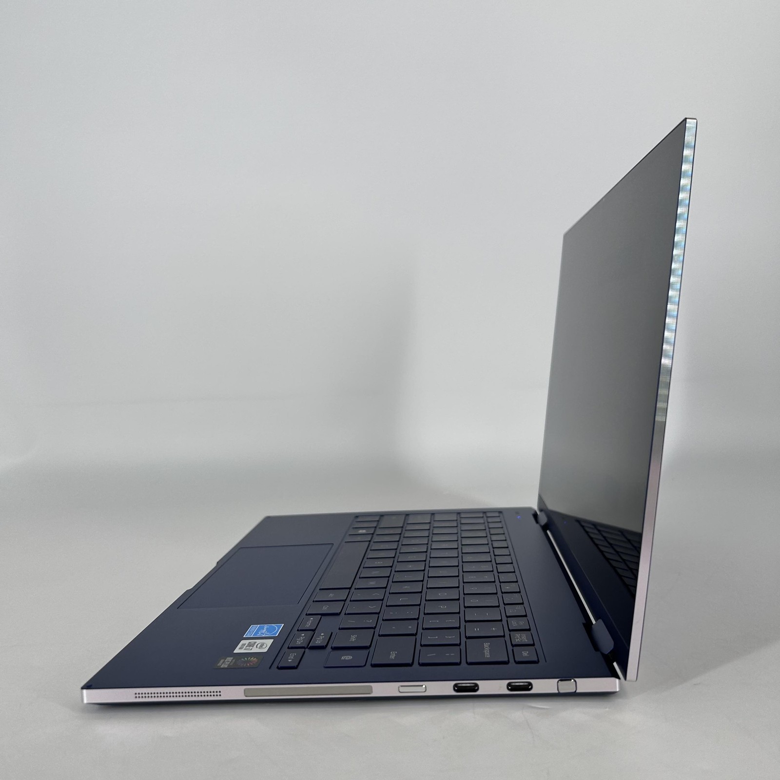 Samsung Galaxy Book Flex 13.3 Blue i7-1065G7 1.30GHz 8GB 512GB SSD LCD BLEED