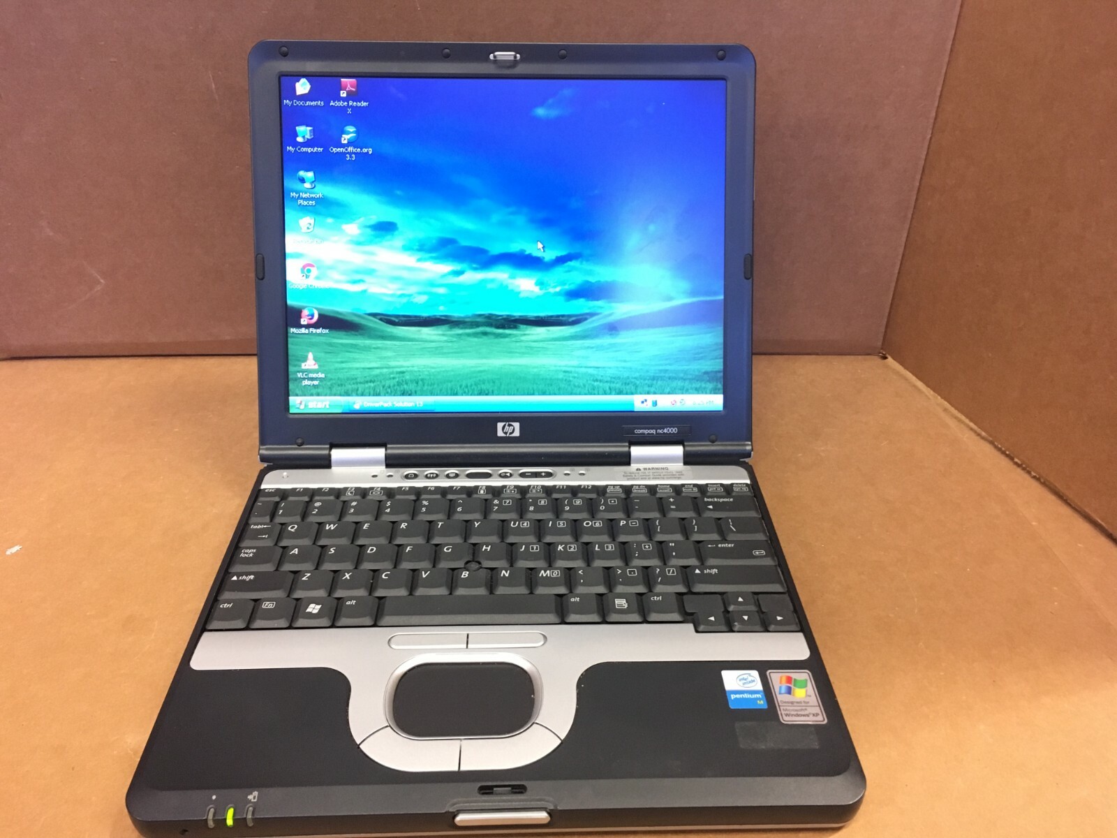 HP Compaq nc4000 Intel Pentium M 1.39GHz 736MB Ram 40GB HDD 12.1″ Laptop XP SP3
