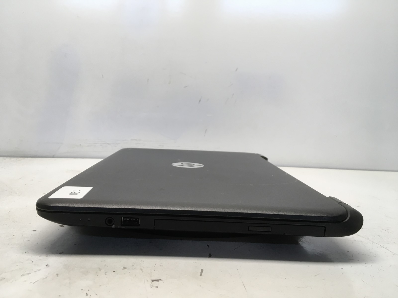 HP 15-F211WM Intel Celeron N2840 2.16GHz No RAM NO HDD No Batt