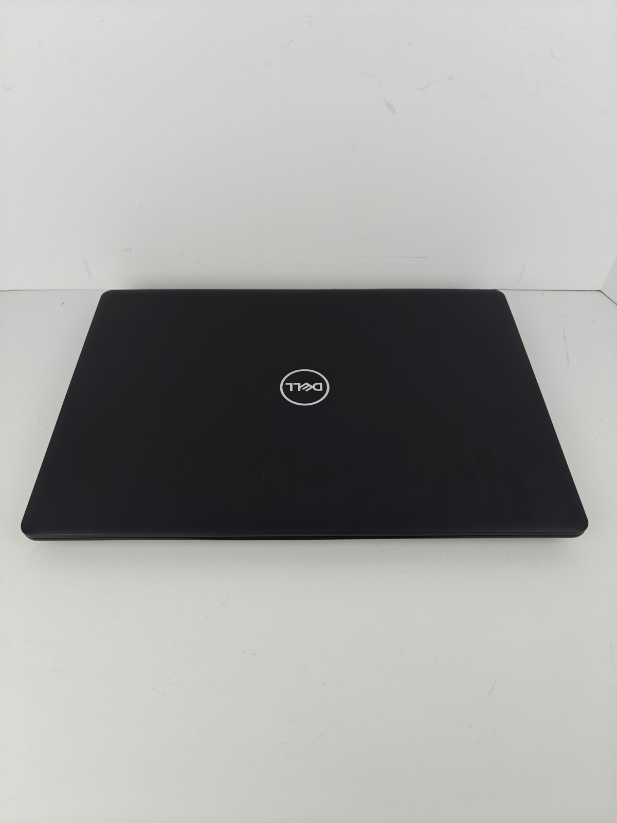 Dell Latitude 3590 Laptop i5-7200U 8GB Ram 256GB SSD Win 11 Pro Poor!
