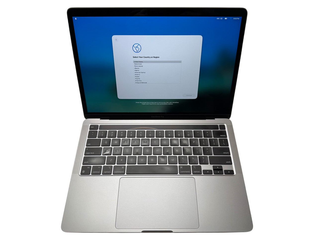 Apple 2020 MacBook Pro M1 13″ 8GB RAM 256GB SSD + Charger – Excellent 165 Cycles