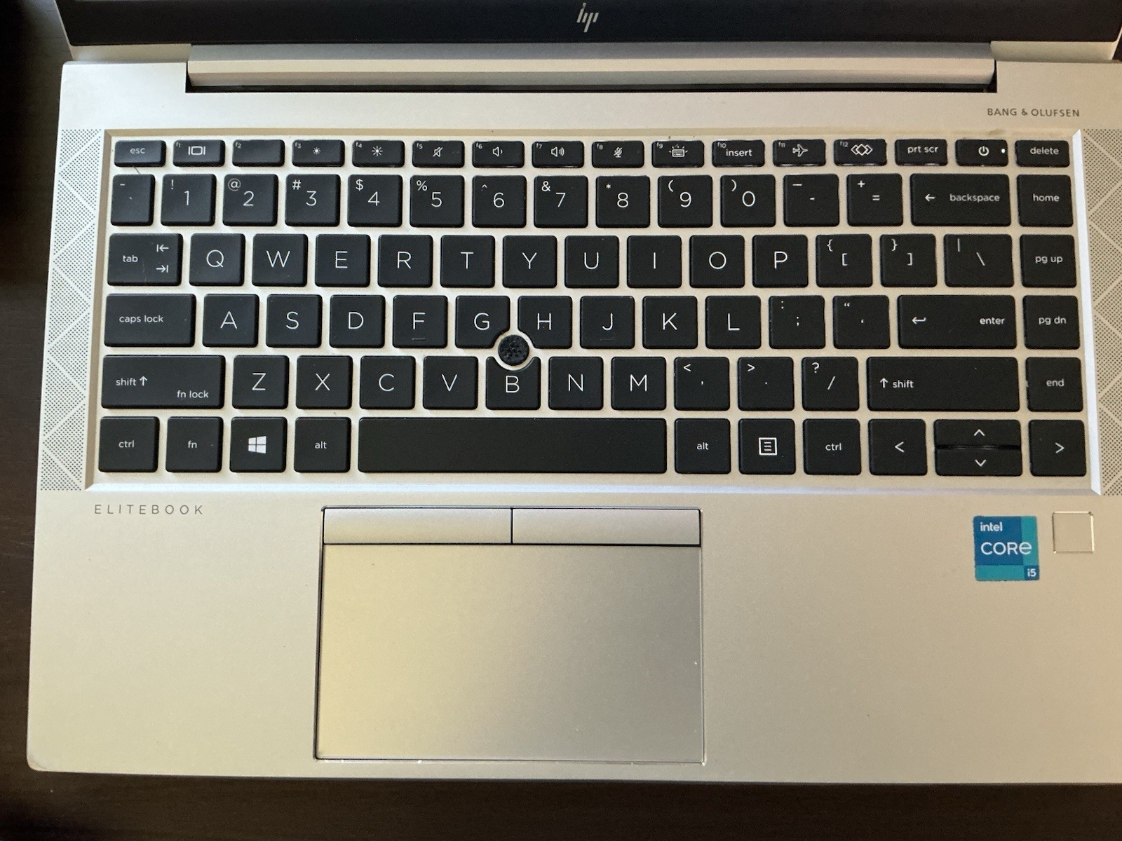 HP EliteBook 840 G8 14” i5-1135G7 16GB RAM Win11 Pro 256G SSD Webcam Charger