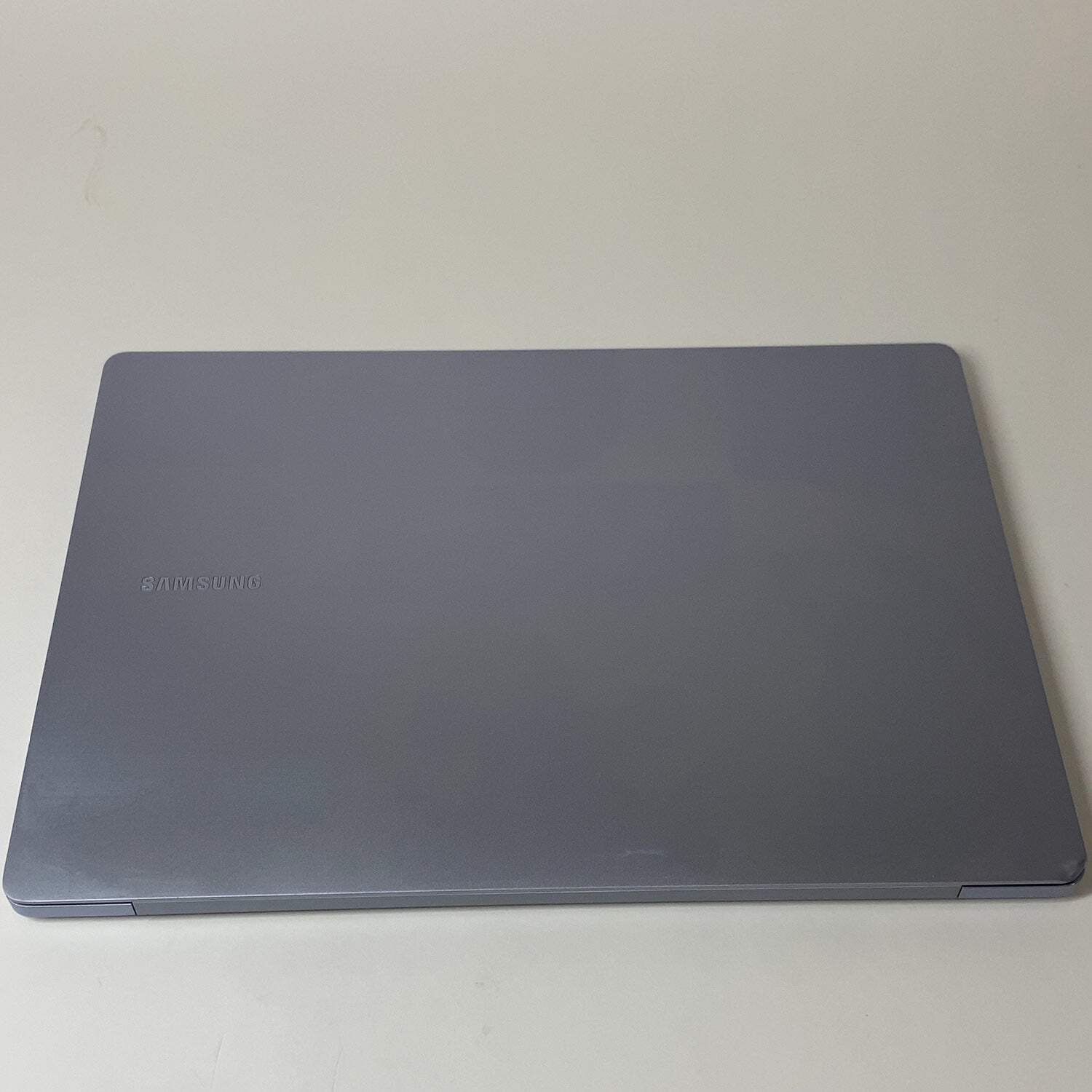 Samsung Galaxy Book4 Edge NP940XMA 14″ Snapdragon X Elite 16GB RAM 512GB SSD