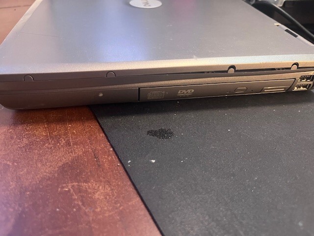 Dell Laptop Windows XP Pro 32 bit-Parallel port-9 pin Serial Port-RS232- and ac