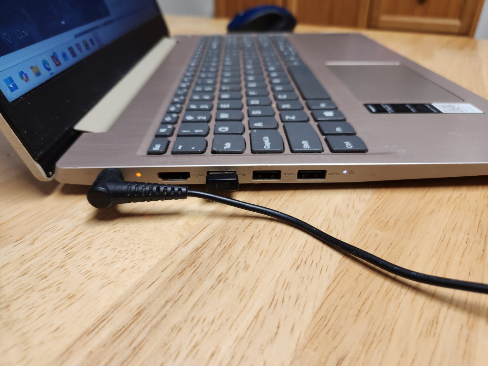 LENOVA IdeaPad 3 151TL05 15.6″ Laptop (11th Gen Intel – Core i3)