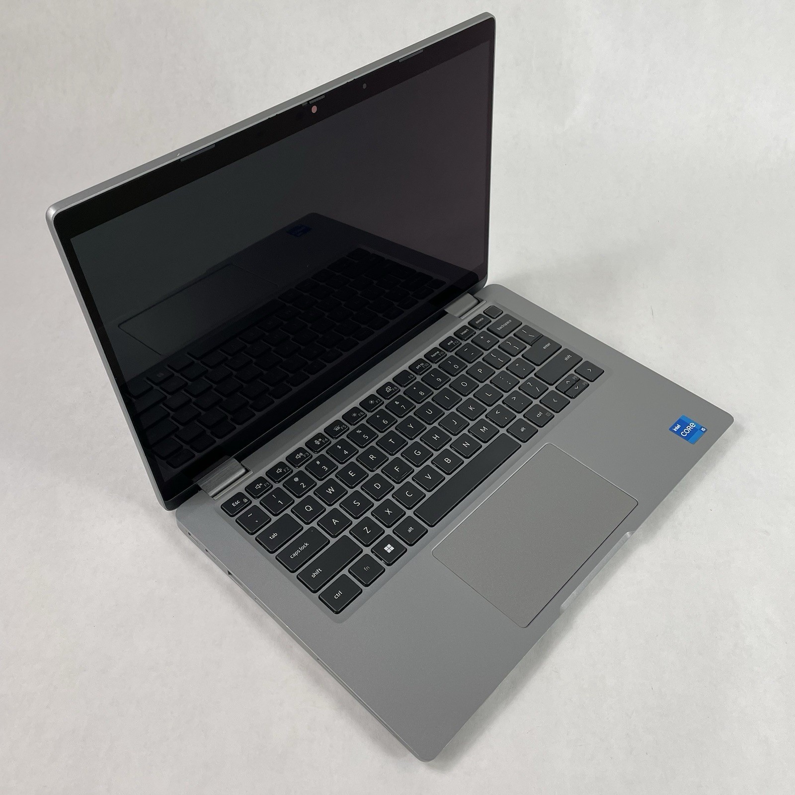 Dell Latitude 5330 13.3″ i5-1235U 3.76 GHz 16 GB RAM No SSD/OS/AC