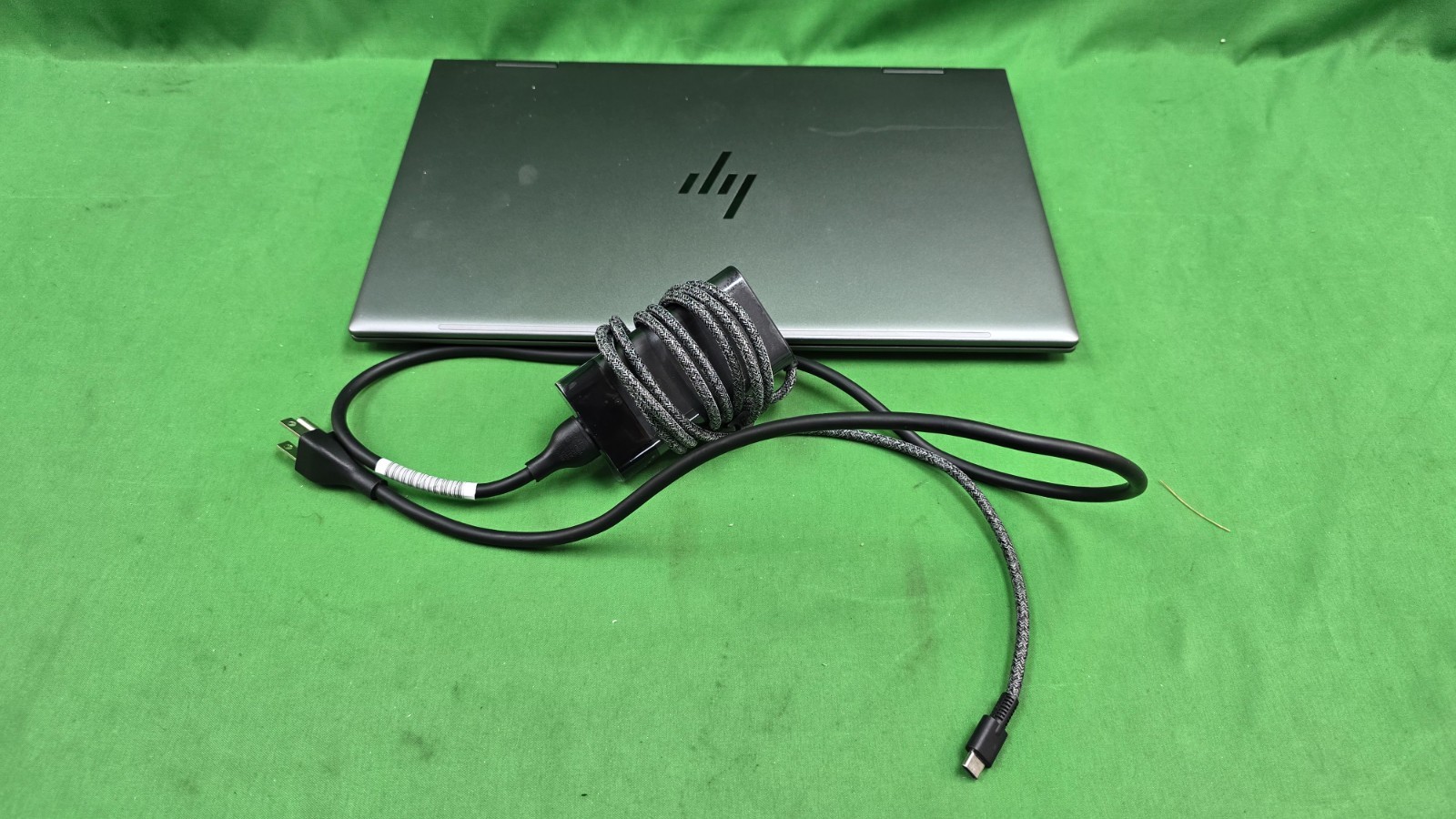 HP ENVY 15 15.6” (512GB SSD AMD Ryzen 5 7530U 4.5GHz 8GB RAM) 2-In-1 TESSTED