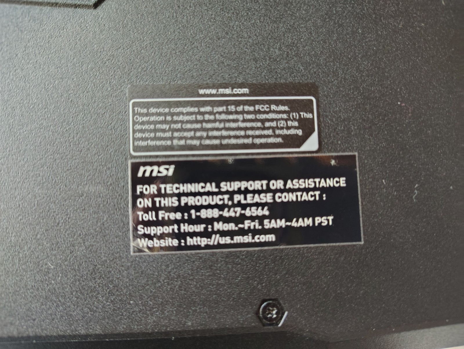 Msi Pulse GL76 Gaming Laptop