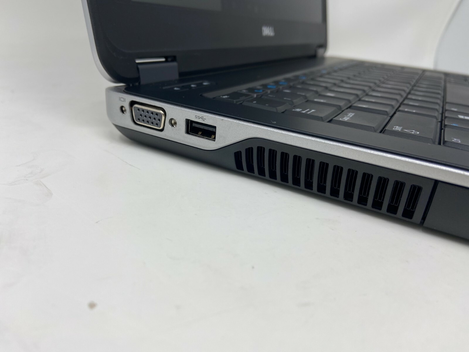 Dell Latitude E6440 14″ Core i5-4310M 2.7GHz 16GB 512GB SSD Webcam Win 10 Laptop