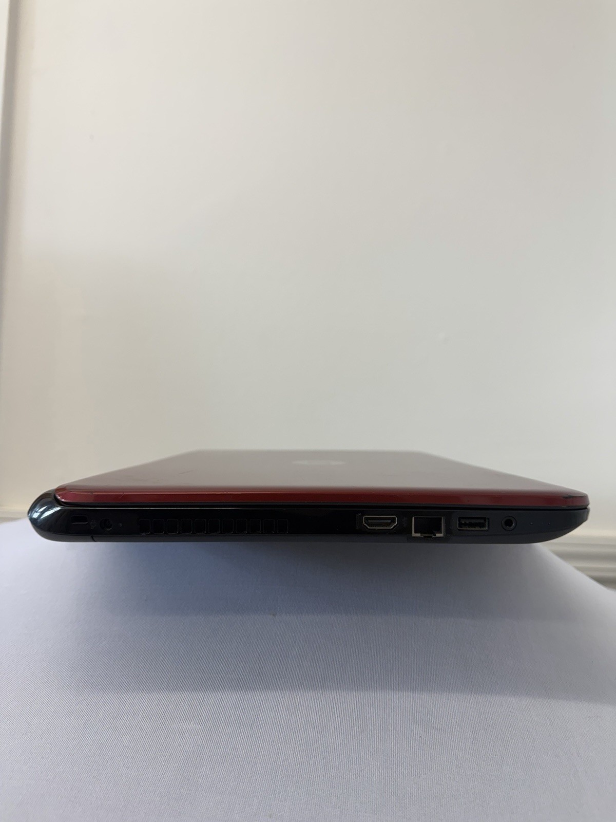 HP Notebook 15 Laptop – Good Screen – Intel Pentium N3540 – Read Des