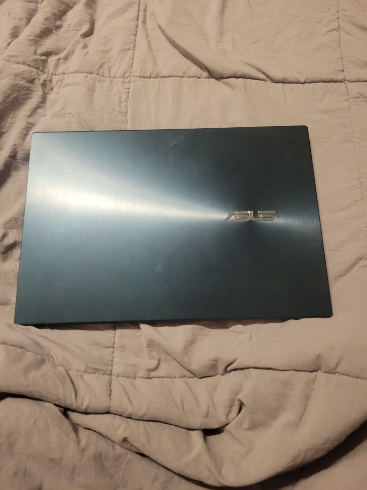 Asus ZenBook UX481F 14″ i7-10510U 16GB 512GB SSD GEFORCE MX250