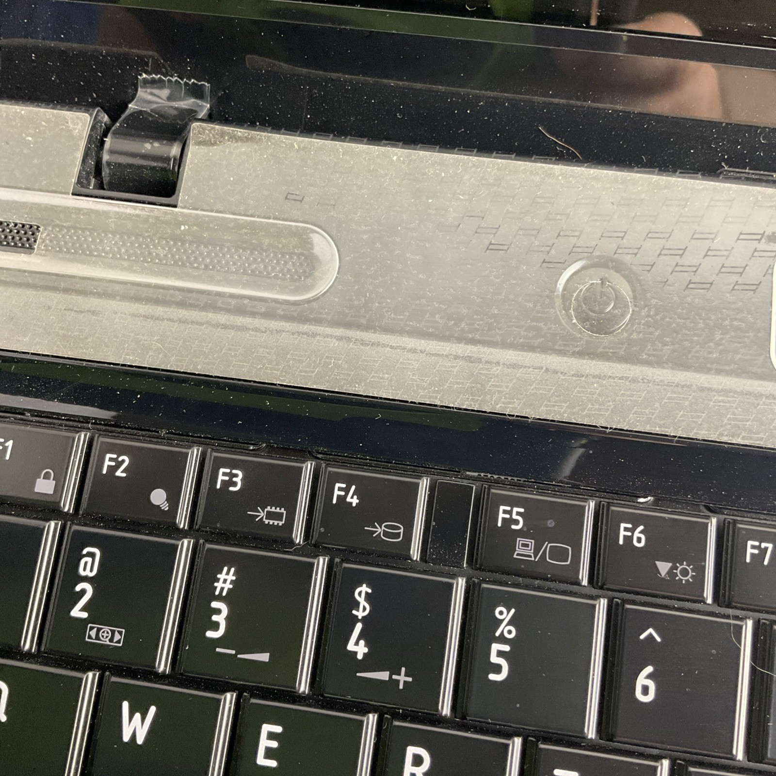 Toshiba Satellite L655-s5061 Working With Charger No Battery