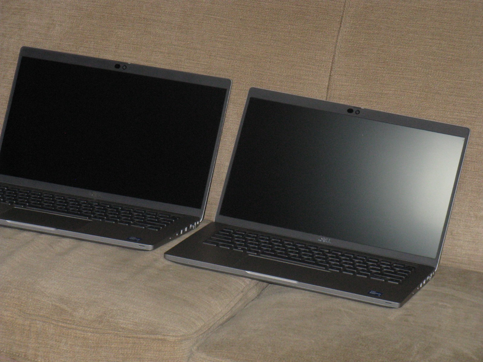 2x Lot Dell Latitude 5420 i5-1145G7 256GB 12GB FHD non-touch TB4 SC IR Cam vPro