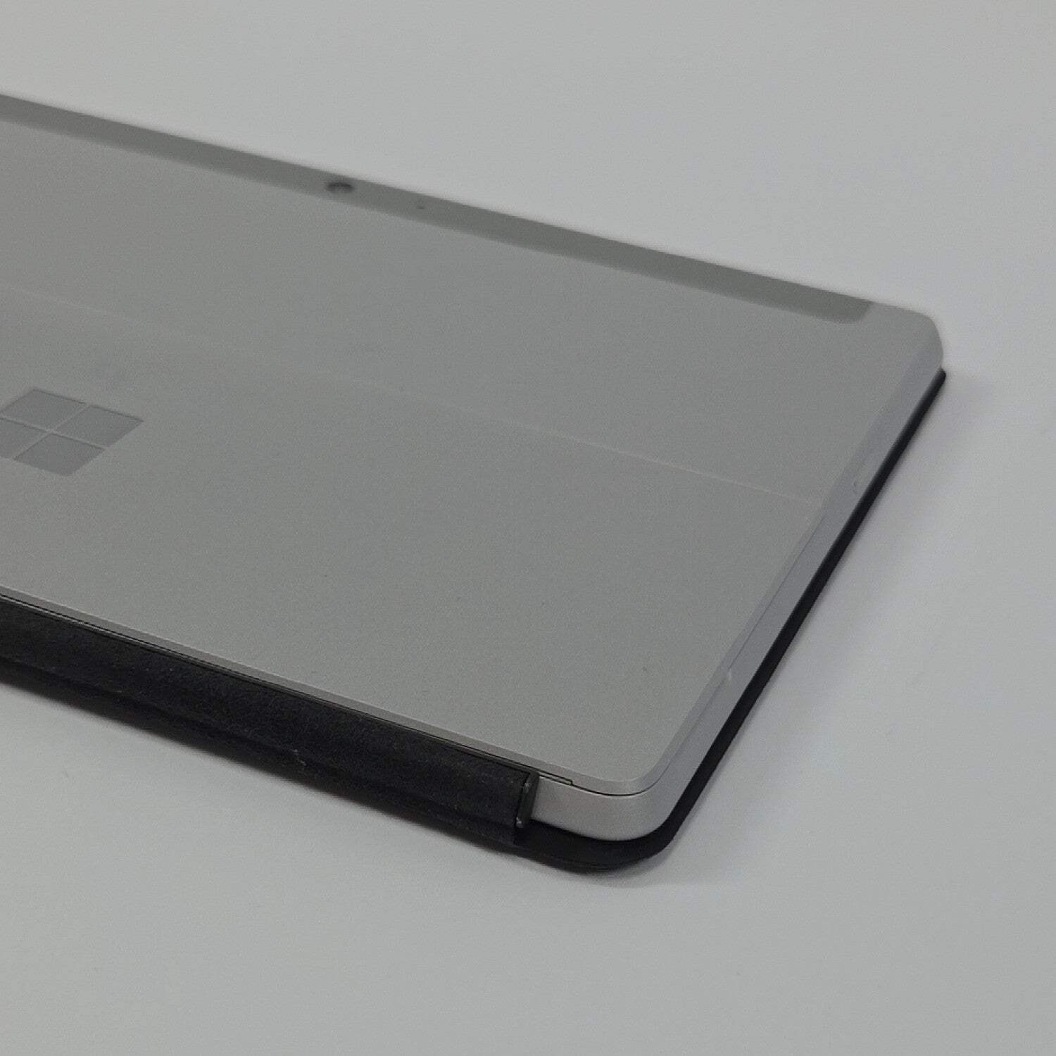 Microsoft Surface Go 2 1927 10.5″ m3-8100Y 1.1GHz 8GB RAM 128GB SSD