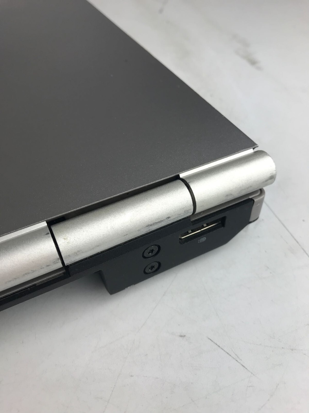 HP Elitebook 8570p Core i7-3740QM 2.70GHz 8GB NO HDD Laptop (READ description)