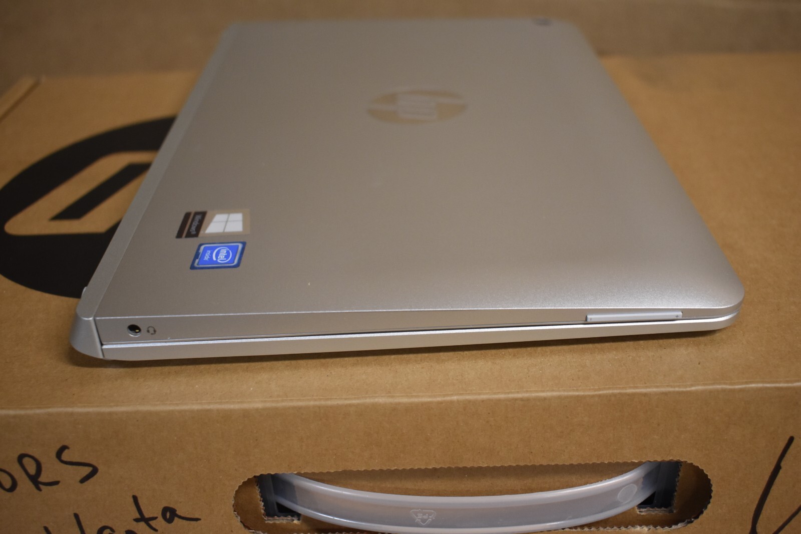 HP x2 210 G2 10.1″ Atom X5-Z8350 @ 1.44GHz 4GB Laptop