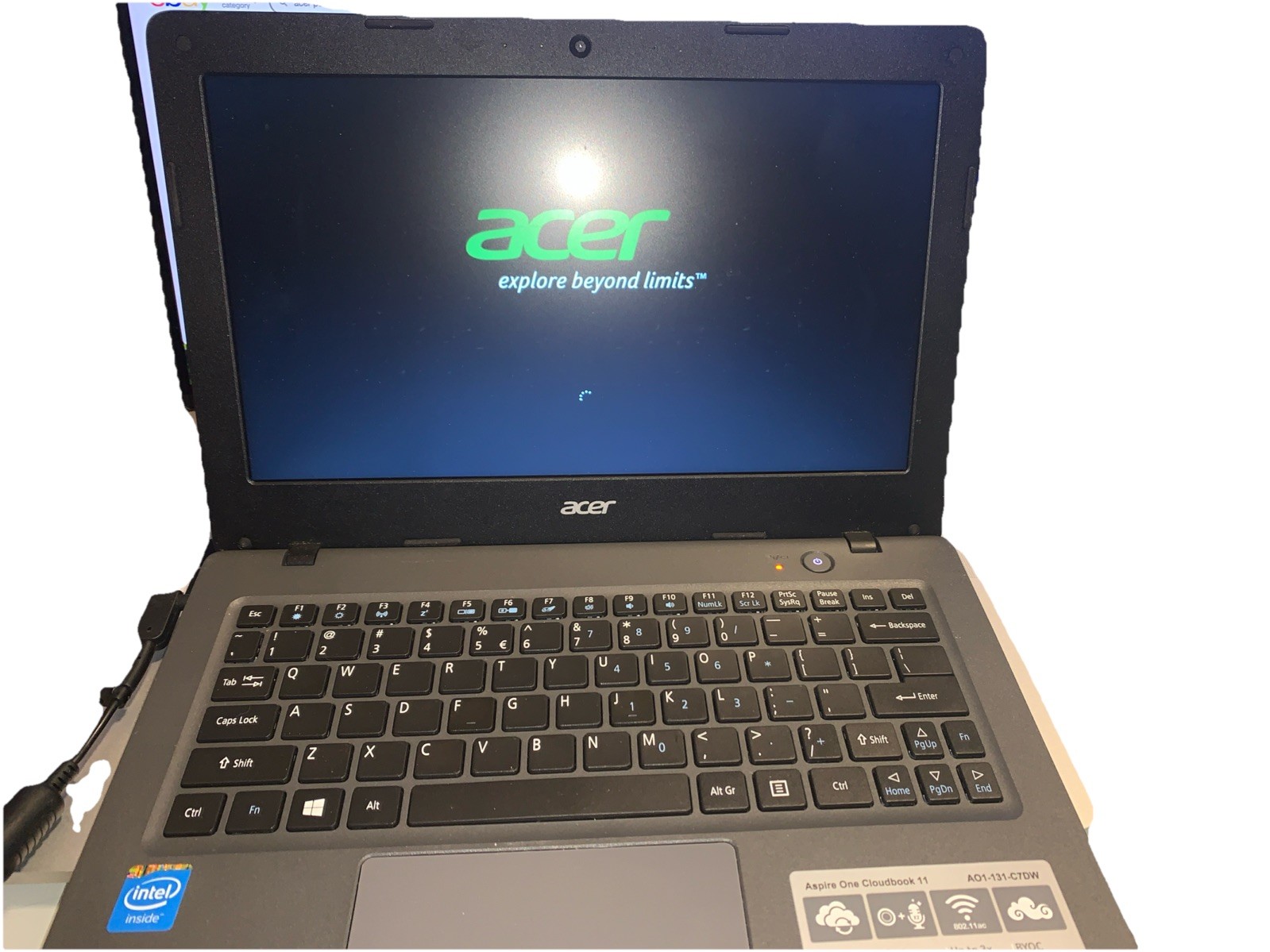 Acer Aspire One Cloudbook 11 11.6″ Intel Celeron Windows 10 with protective case