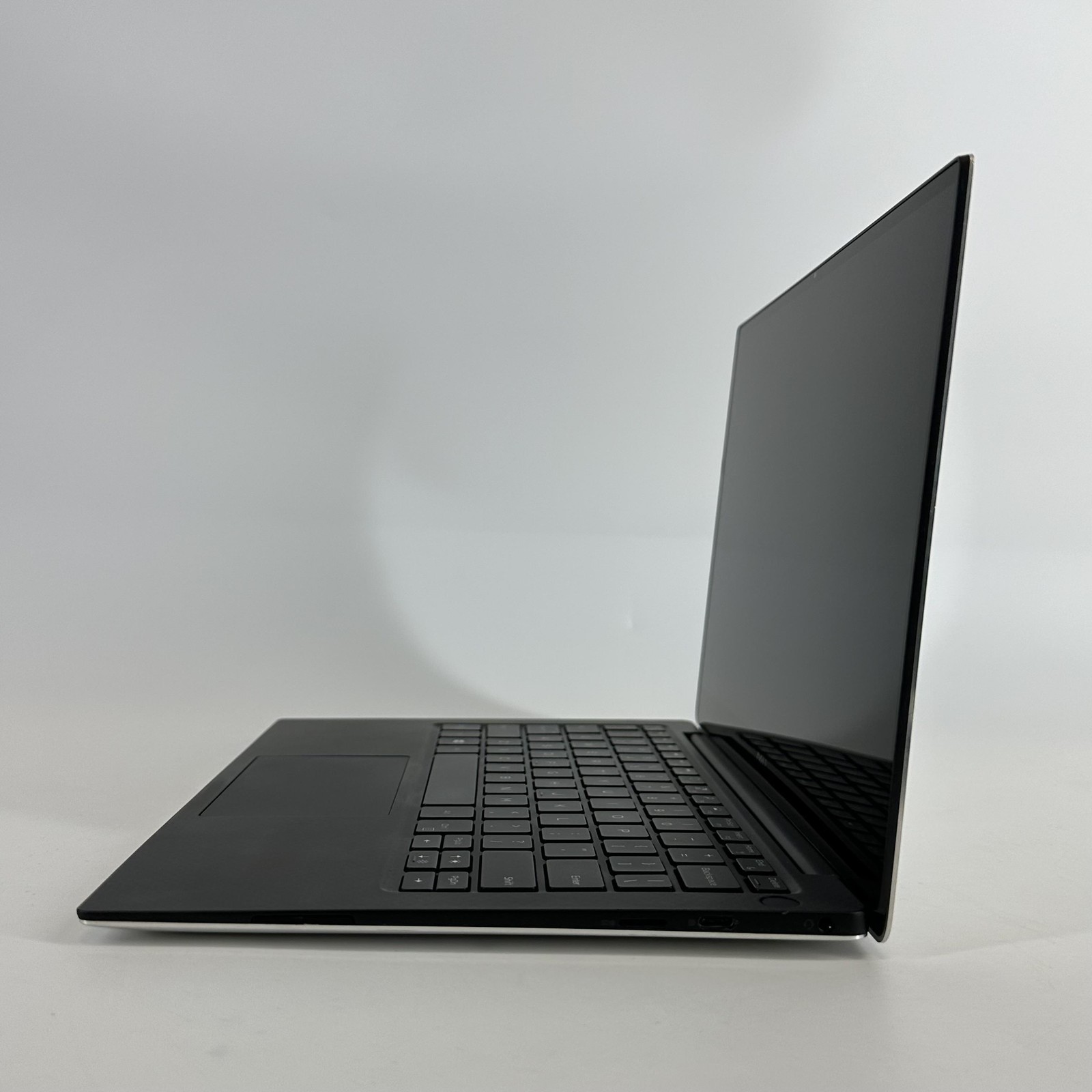 Dell XPS 13 7390 2020 Silver 4K TOUCH i7-10710U 1.10GHz 16GB 1TB SSD Good