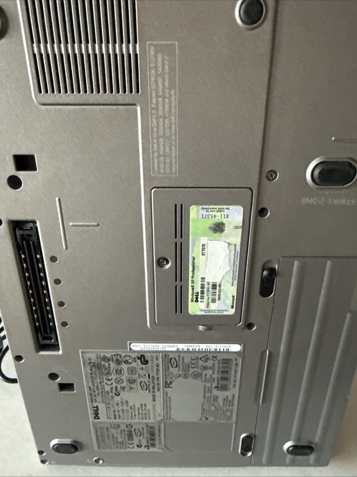 Dell Latitude 14in. (60GB, 1.83GHz, 1GB) Notebook/Laptop – Gray – D620 No Cords