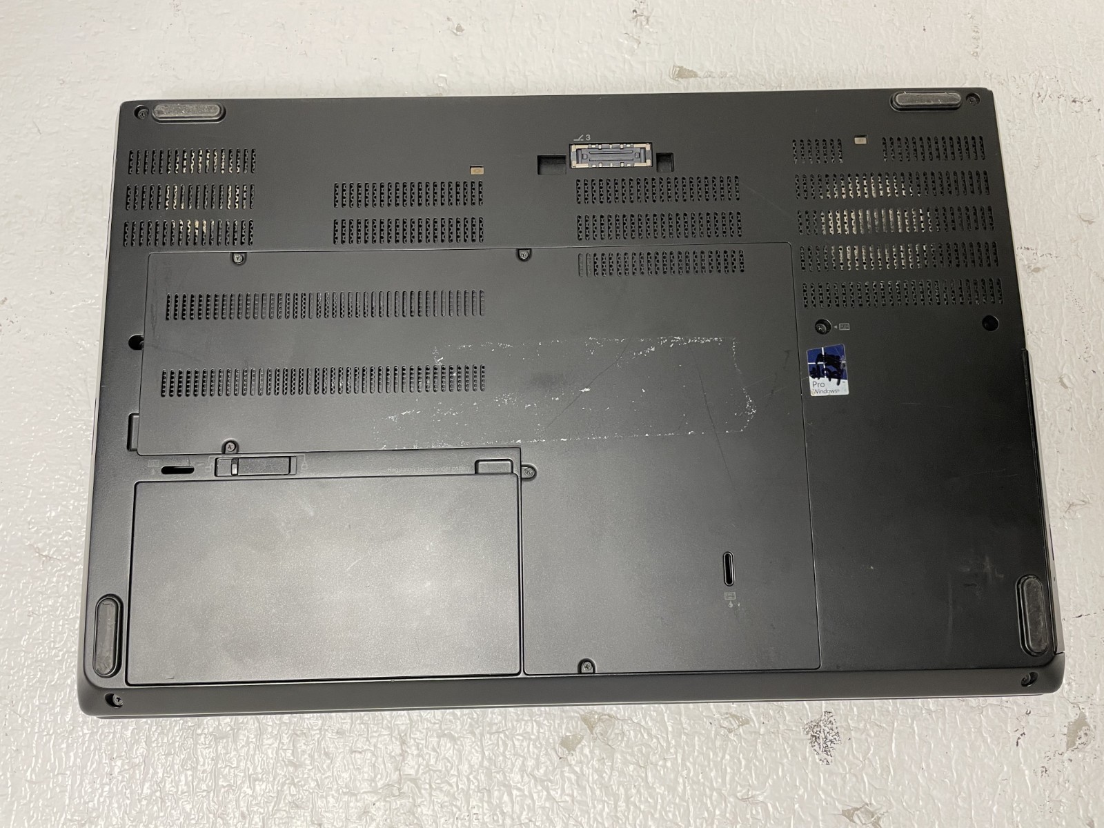 Lenovo Thinkpad P70 Intel Core i7 8GB RAM NO HDD NO Power Parts *READ