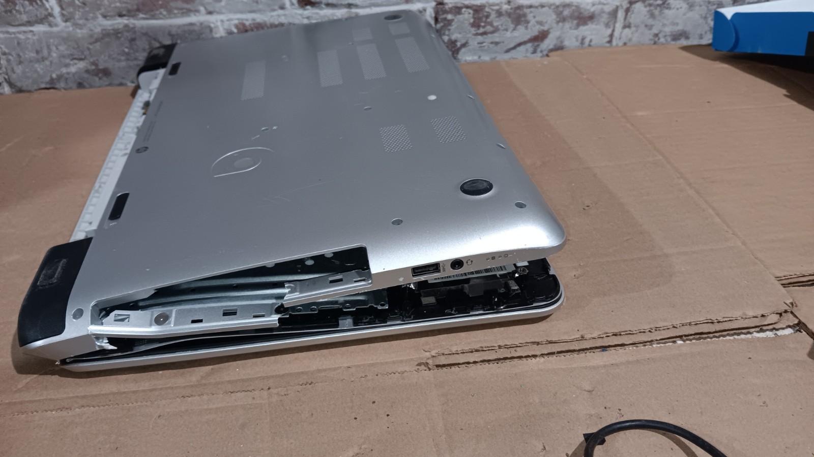 17.3″ HP Envy M7-K010dx Laptop intel core i7 4th Gen 17.3″ Touch LCD Screen