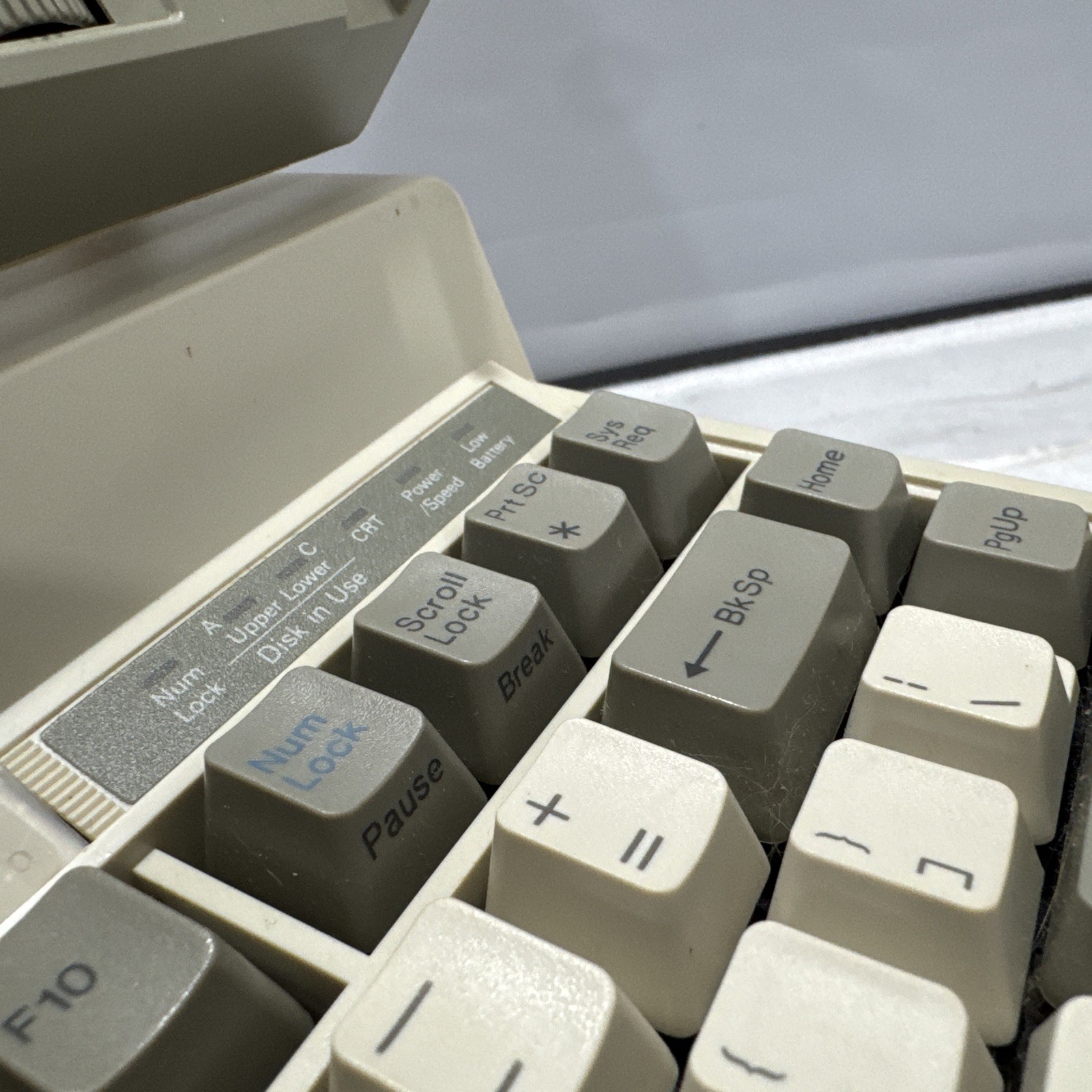 Toshiba T1200 Vintage Laptop 1987 DOS Powers On Displays Error See Photos