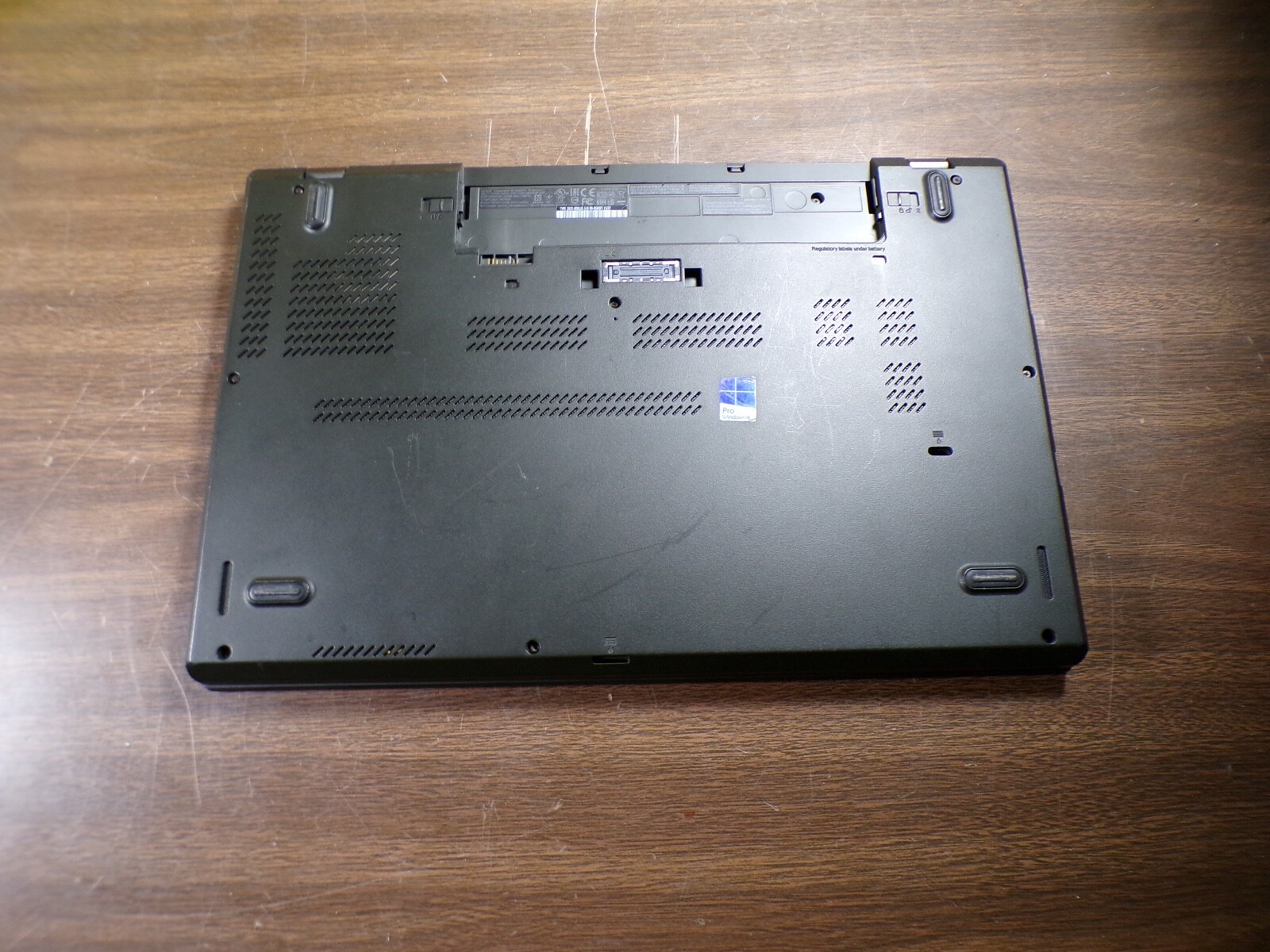 THINKPAD LENOVO T550 INTEL CORE i5-5300U 2.30GHZ 4GB RAM **NO HD/ NO CADDIE