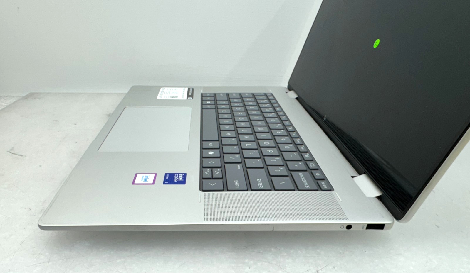 HP ENVY X360 16-ac0023dx Touch Ultra 7 155U@1.70GHz 16G 1TB SSD Win11 *Read*
