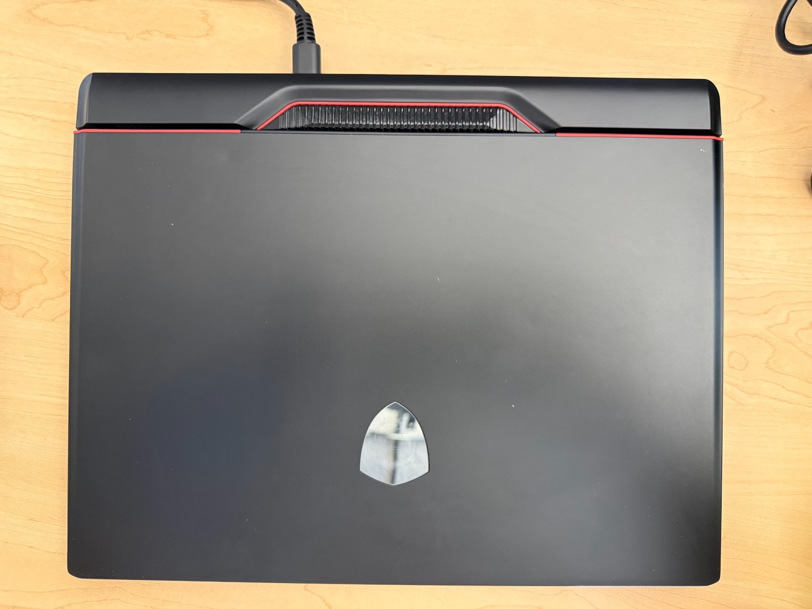 MSI Raider GE78HX RTX 4090 i9 96GB RAM 2TB SSD 17″ Gaming Laptop 14VIG-600US
