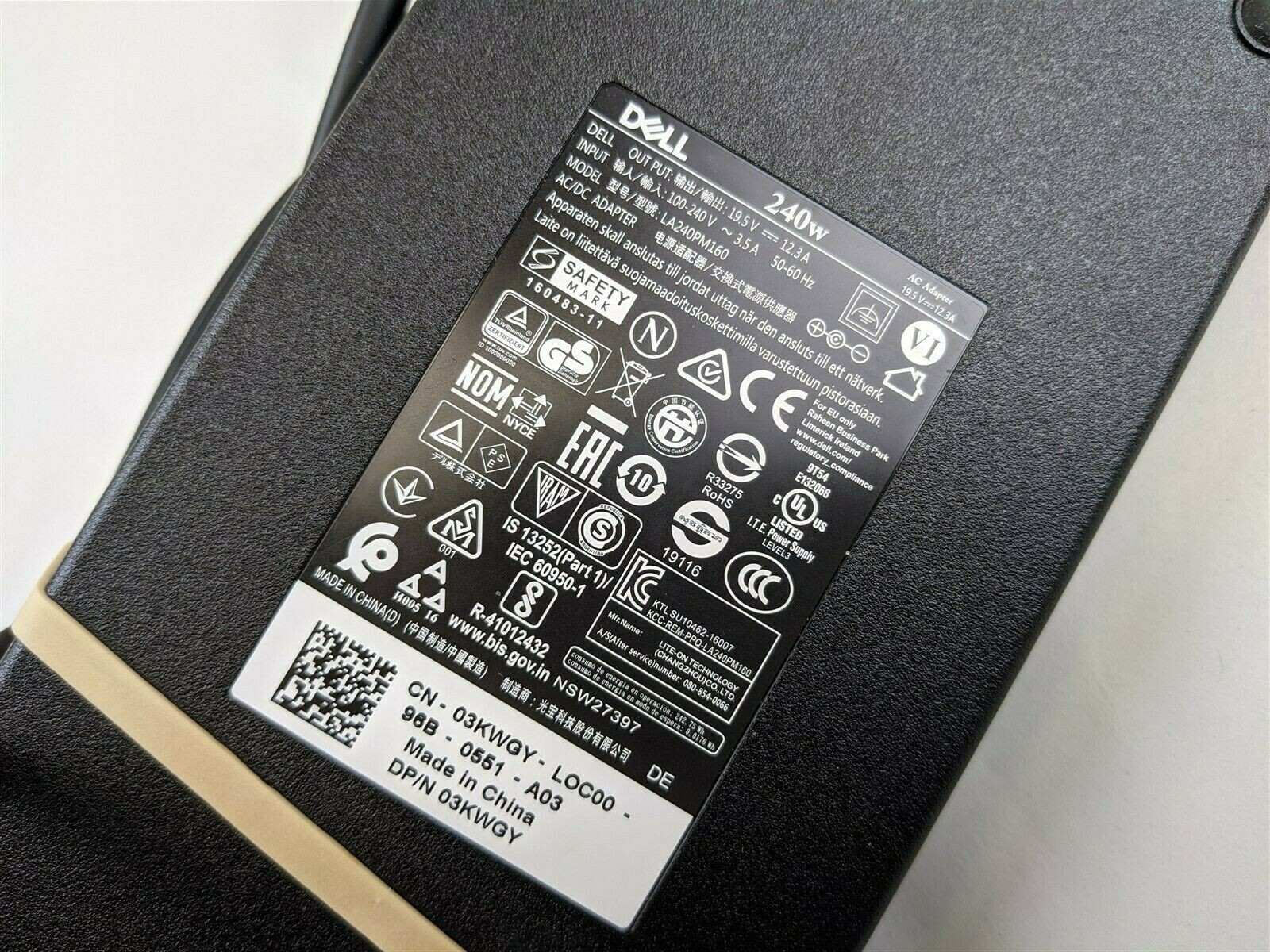 Alienware Area-51m i7-9700 3.00GHz 32GB RAM 1.5Tb SSD 17.3″ FHD RTX2070 8GB